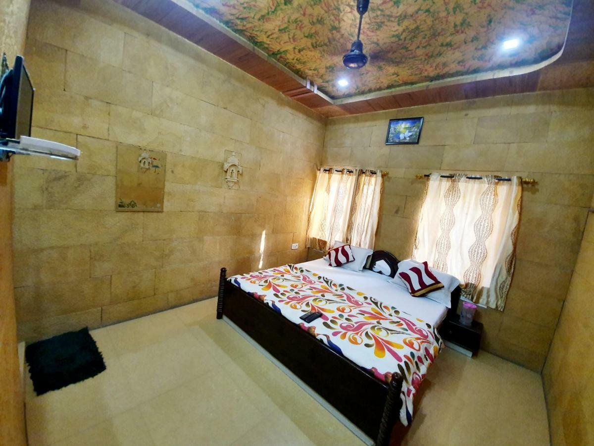Hotel Qutub Villa Jaisalmer Bilik gambar